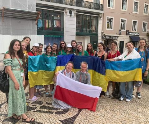 Obrazek dekoracyjny wpisu: Young people from Ukraine at WYD: we feel an extraordinary solidarity here