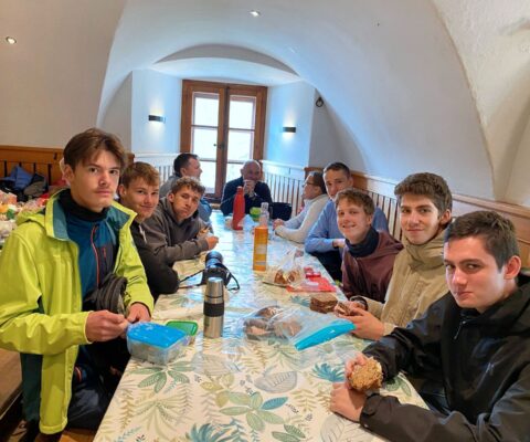 Obrazek dekoracyjny wpisu: Pèlerinage polonais au col du Grand-Saint-Bernard sous le signe de la Vierge Noire