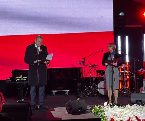 Obrazek dekoracyjny wpisu: Pieśni narodowe, kuchnia polska i duch wspólnoty