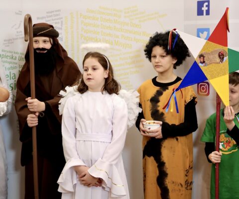 Obrazek dekoracyjny wpisu: Kolędowanie – życzenie dobra na progu Nowego Roku