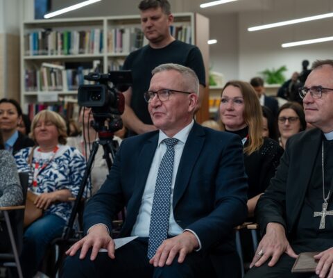 Obrazek dekoracyjny wpisu: KUL Educa a la Polonia Mundial – Visita de la Presidenta del Senado