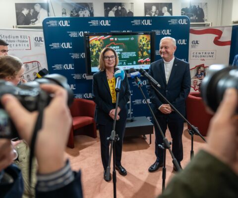 Obrazek dekoracyjny wpisu: KUL kształci Polonię z całego świata – wizyta Marszałek Senatu