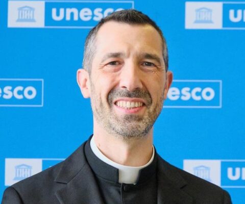 Obrazek dekoracyjny wpisu: Watykan do UNESCO: Ochrona dziedzictwa kultury i religii przed wojną priorytetem