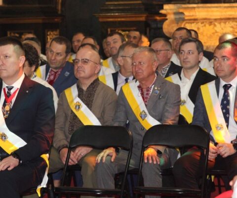 Obrazek dekoracyjny wpisu: Braterstwo silniejsze niż wojna - Rycerze Kolumba na Ukrainie