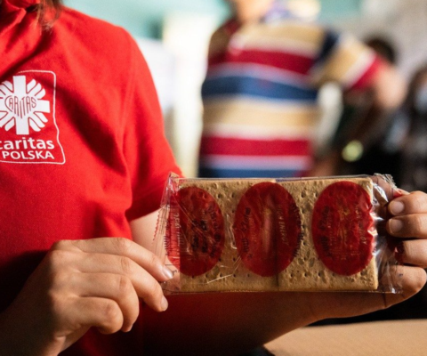 Obrazek dekoracyjny wpisu: Dispensa Caritas Polonia: Salvare il cibo, nutrire chi ne ha bisogno