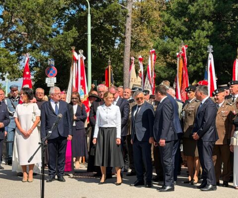 Obrazek dekoracyjny wpisu: Kahlenberg czeka na pomnik Sobieskiego. Polska i Austria rozmawiają o rozwiązaniu sporu